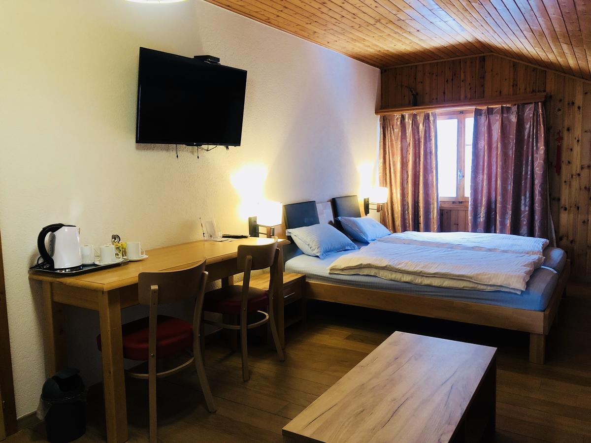 Qi-Lin Hotel Restaurant Ayer Экстерьер фото