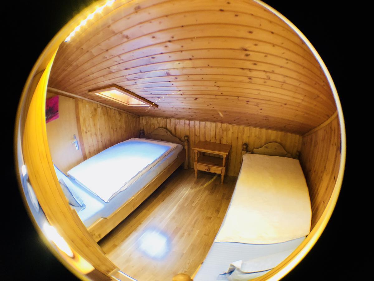 Qi-Lin Hotel Restaurant Ayer Экстерьер фото